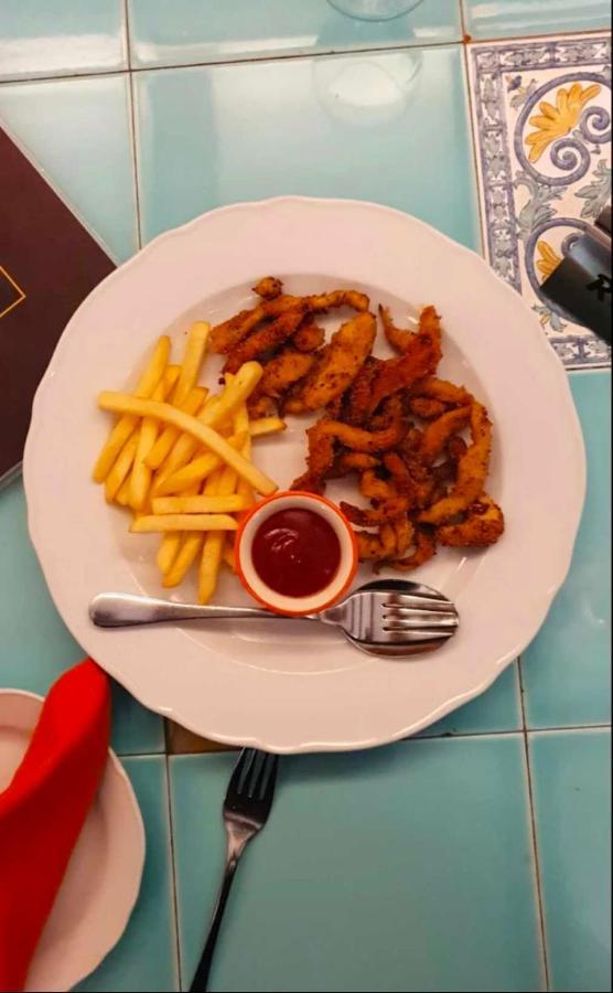 Capital O Bvh Hospitality Near Pvr Ansal Plaza Greater Noida酒店 外观 照片