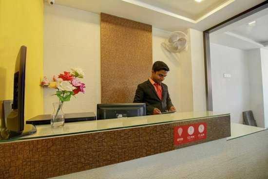 Capital O Bvh Hospitality Near Pvr Ansal Plaza Greater Noida酒店 外观 照片